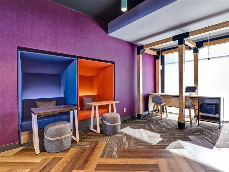 ทรู บาย ฮิลตัน เอดมันตัน วินเดอร์เมียร์ Hotel ภายนอก รูปภาพ