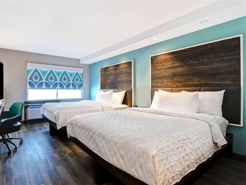 ทรู บาย ฮิลตัน เอดมันตัน วินเดอร์เมียร์ Hotel ภายนอก รูปภาพ