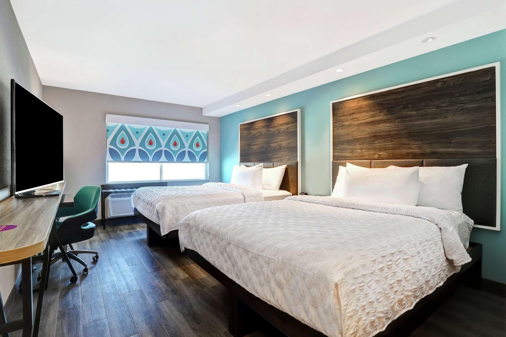 ทรู บาย ฮิลตัน เอดมันตัน วินเดอร์เมียร์ Hotel ภายนอก รูปภาพ